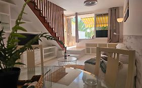 Stylish And Comfortable Duplex Apartment Near Swimming Pool