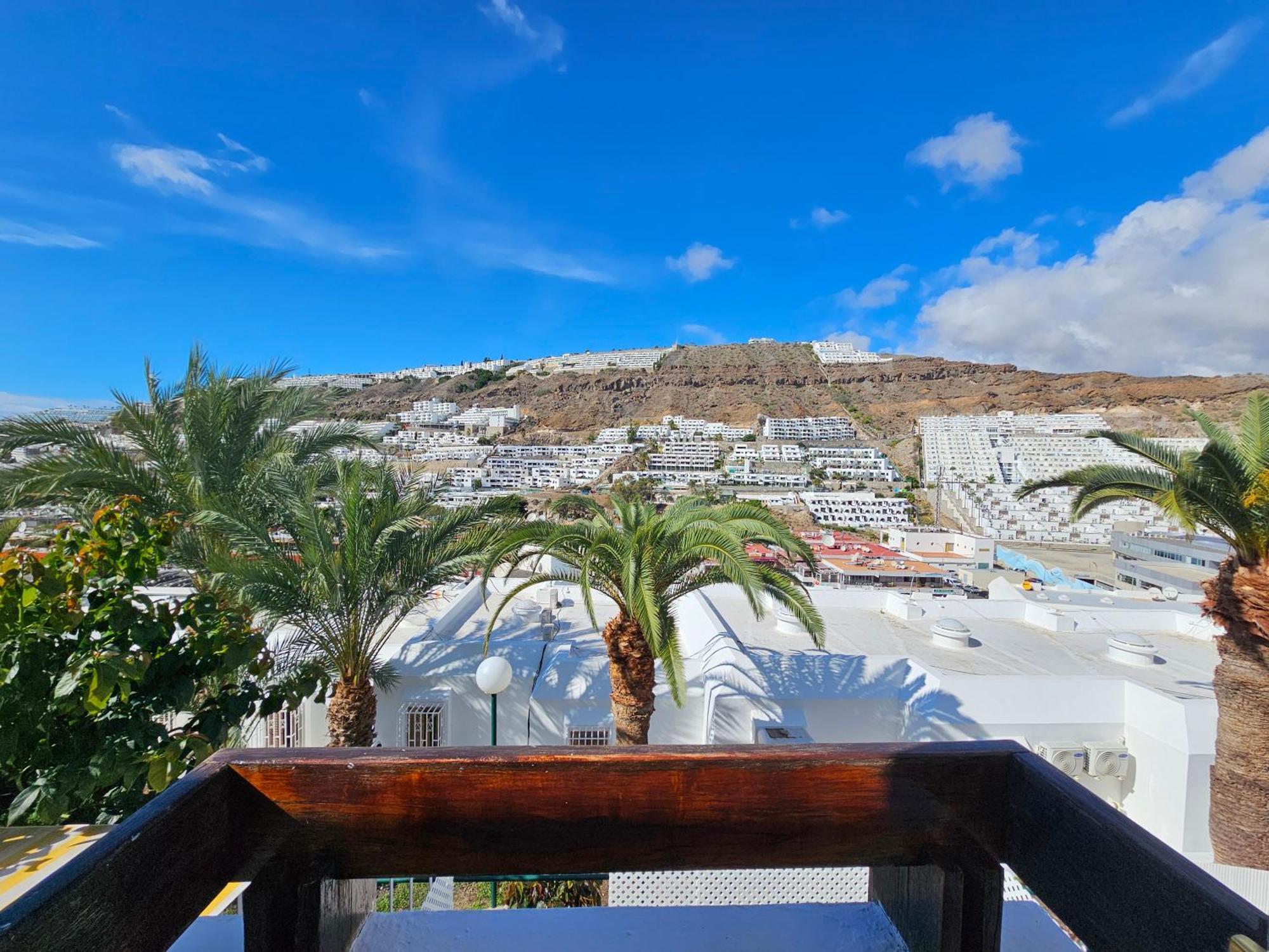 Stylish And Comfortable Duplex Apartment Near Swimming Pool Mogan Exterior photo
